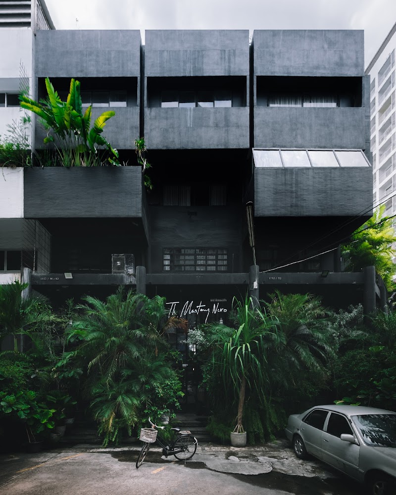 The Mustang Nero — Sukhumvit — Thonglor