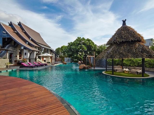 Villa Villa Pattaya — 6.4 km away from Wonderfruit Festival