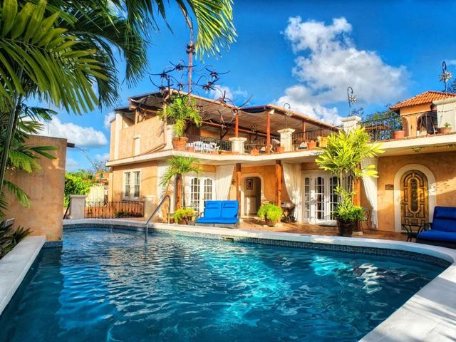 Little Arches Boutique Hotel - Adults Only — 6 km from the airport