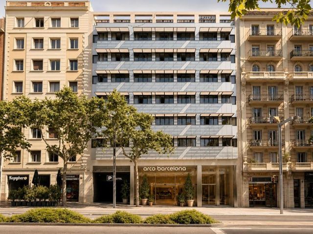 Arco Barcelona Hotel — 400 m away from Sonar Barcelona
