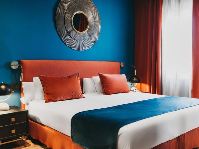 Arenas Atiram Hotel — 1.1 km away from Camp Nou