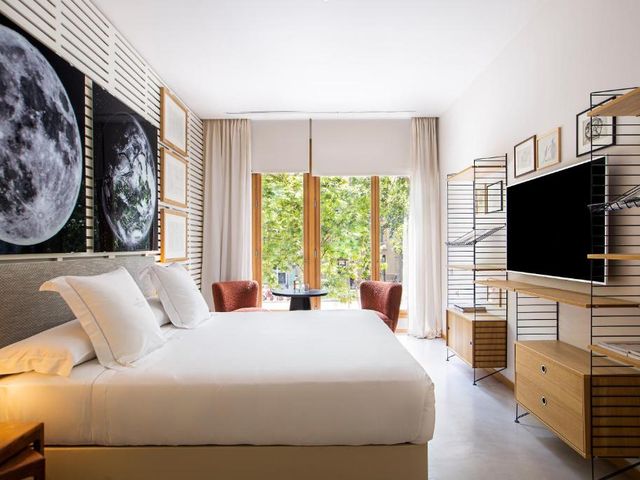 Hotel Margot House Barcelona — 50 m away from Casa Batllo