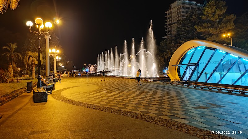 Intourist Palace Hotel — Old Town