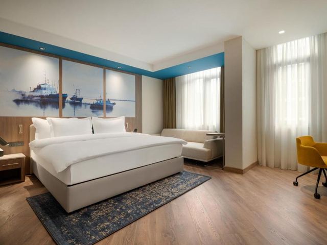 La Quinta by Wyndham Batumi — 2.2 km from the airport