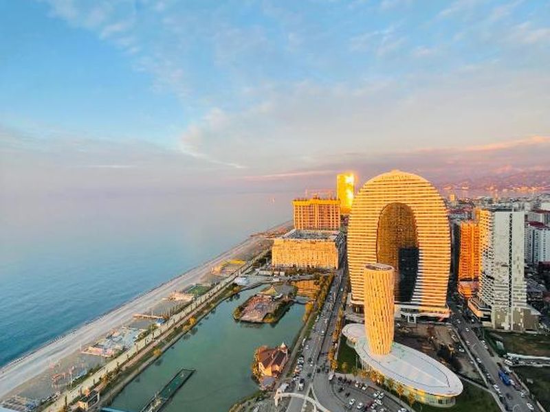 Luxury View Hotel — New Boulevard
