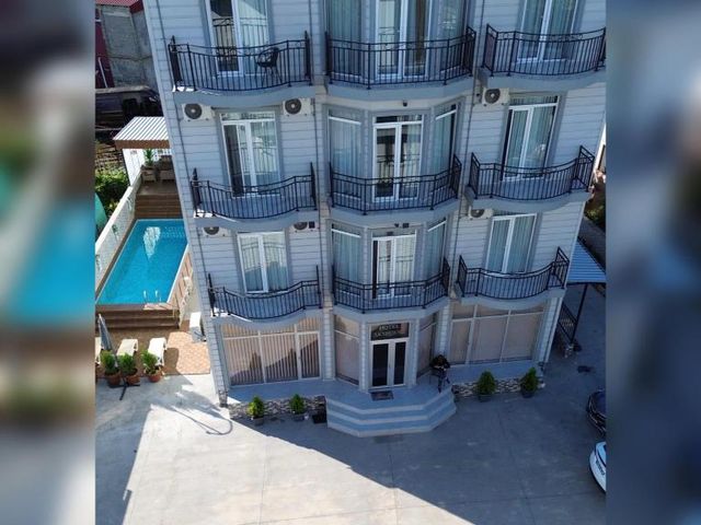 SkyHouse Batumi — 1.6 km from the airport
