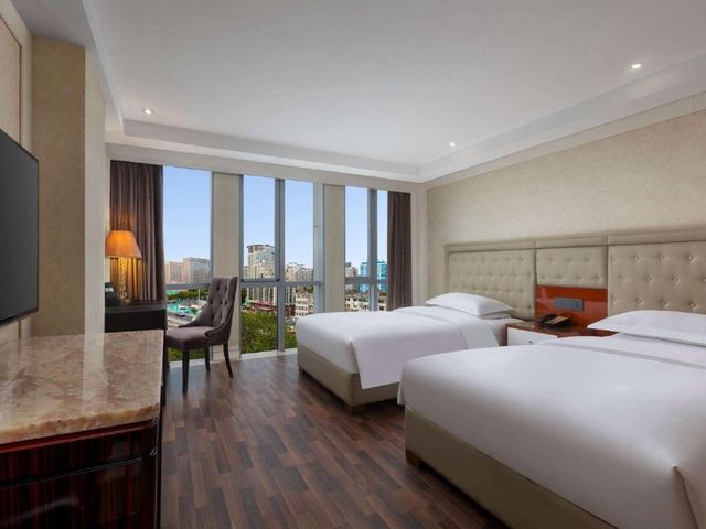 Days Inn by Wyndham Beijing Haidian — 2 km away from Peking University