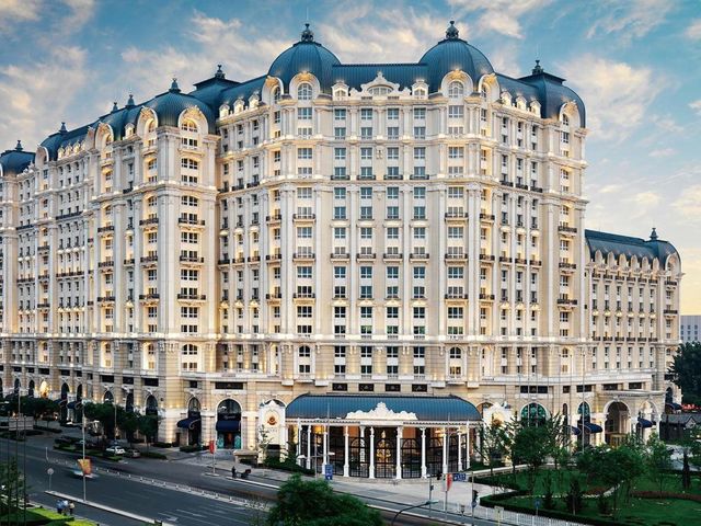 Legendale Hotel Beijing — 300 m away from Peking Union Medical College Hospital