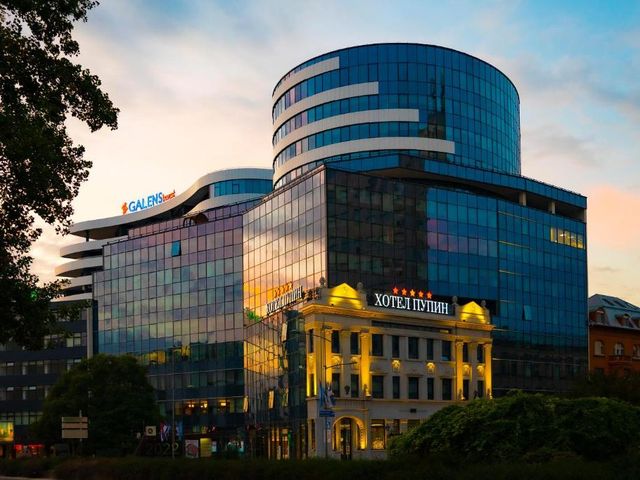 Hotel Pupin Novi Sad — 1.6 km away from Exit Festival
