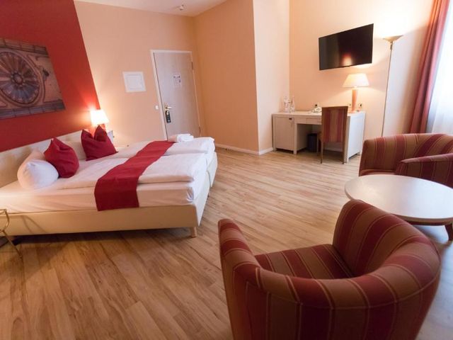 martas Hotel Albrechtshof Berlin — 600 m away from Charite Hospital