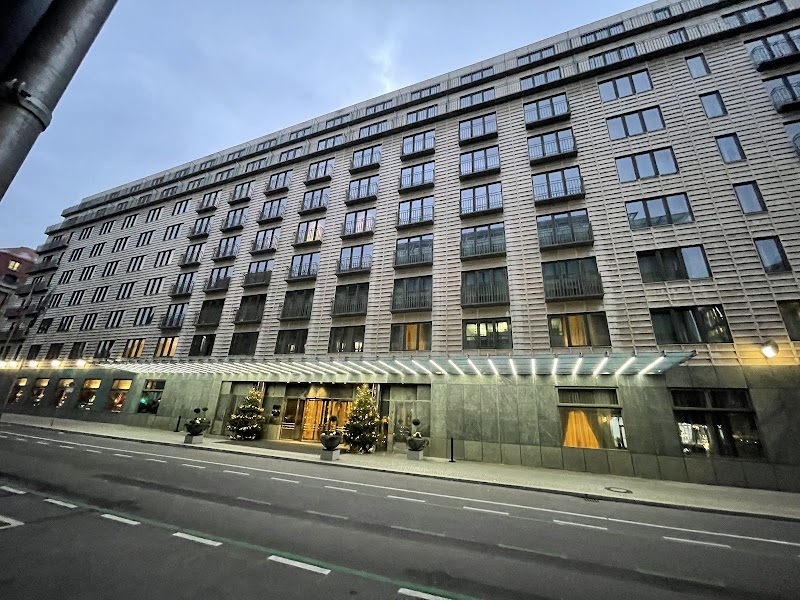 Regent Berlin — Mitte — Gendarmenmarkt