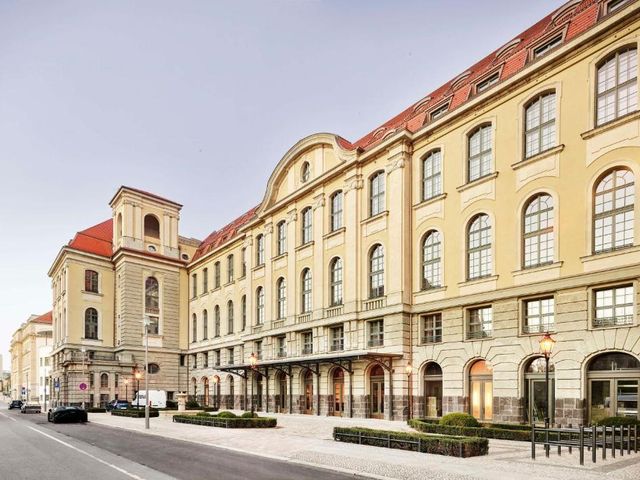 Telegraphenamt — 350 m away from Pergamon Museum