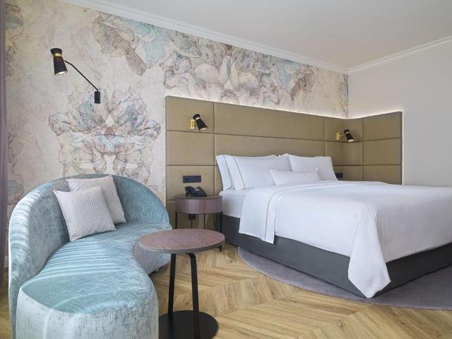 The Westin Grand Berlin — 600 m away from Brandenburg Gate