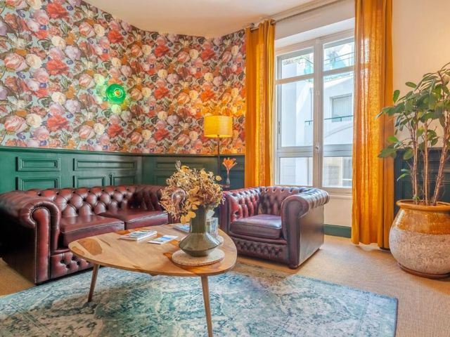 Ama Hôtel — 1.4 km away from Biarritz Lighthouse
