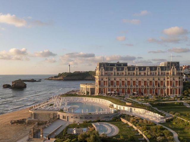 Hôtel du Palais Biarritz, in The Unbound Collection by Hyatt — 800 m away from Biarritz Lighthouse