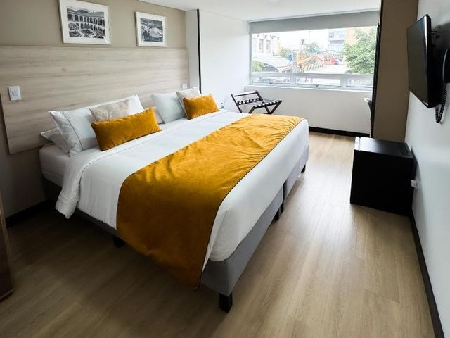 Hotel WLH Gold Bogota — 250 m away from Corferias Bogota