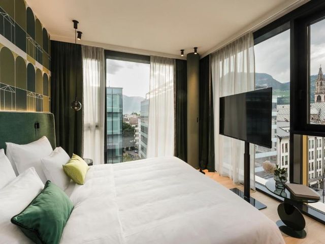 Falkensteiner Hotel Bozen WaltherPark — 600 m away from Otzi Museum Bolzano