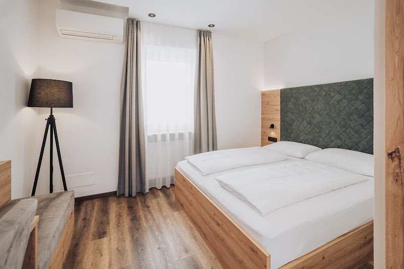 Feichter Hotel & Bistro — Old Town / Centro Storico