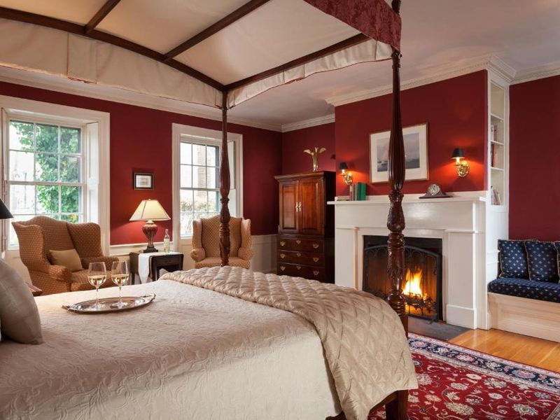 Harbor Light Inn, Boston