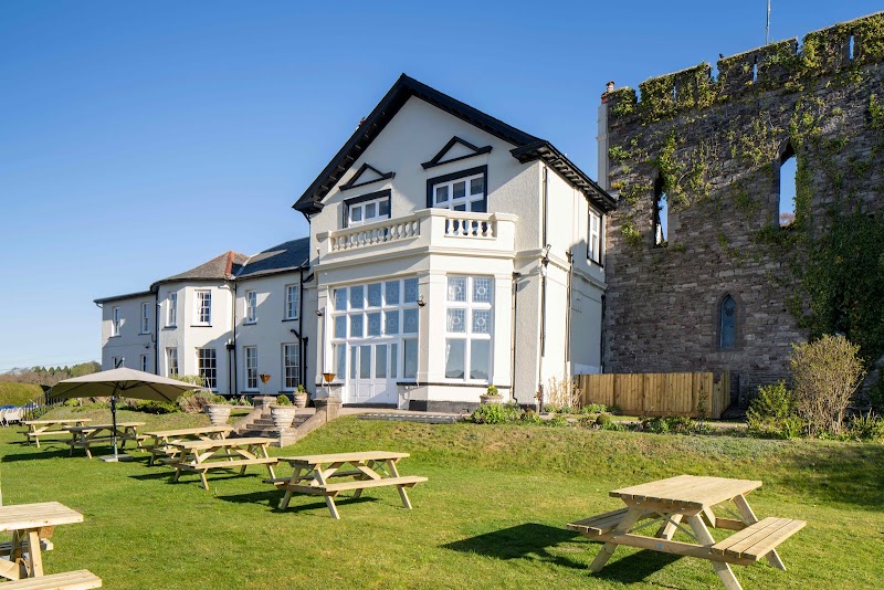 The Castle of Brecon Hotel — Castle Square