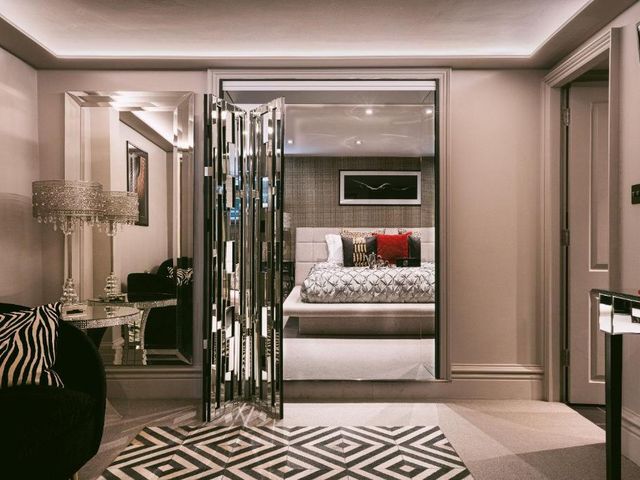 Square Townhouse — 250 m away from Brighton Beach and Seafront