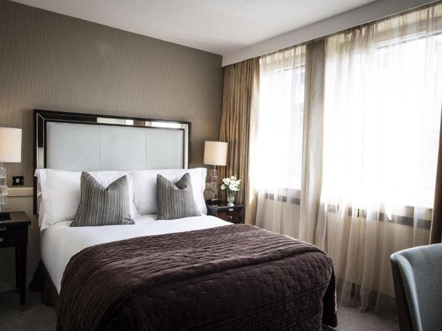 The Bristol Hotel — 900 m away from Bristol Royal Infirmary