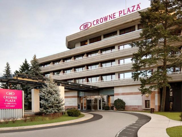 Crowne Plaza Bucharest by IHG — 400 m away from Romexpo