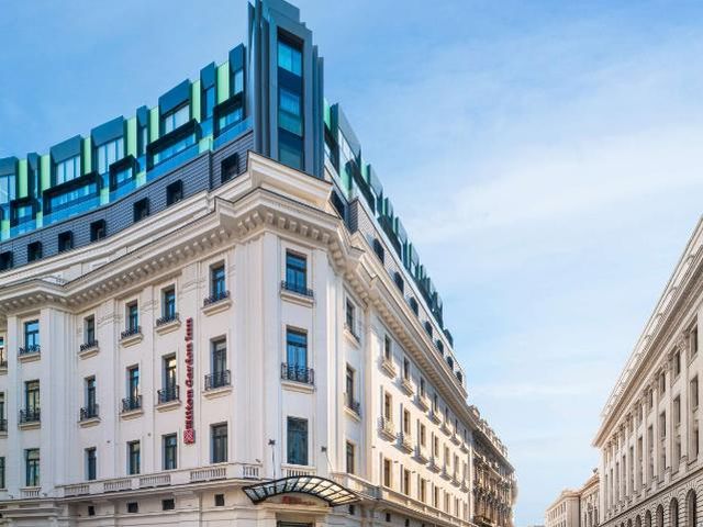 Hilton Garden Inn Bucharest Old Town — 250 m away from University of Bucharest
