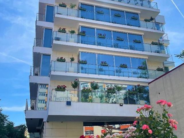 Marshal Garden Hotel — 400 m away from Floreasca Clinical Emergency Hospital