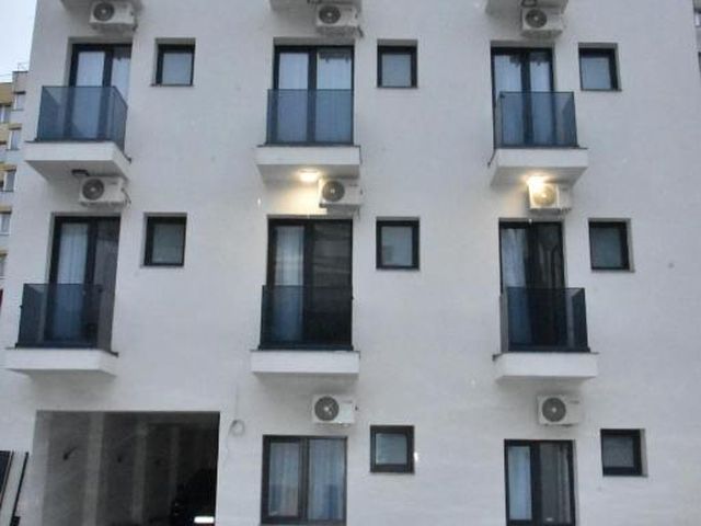 Sunrise Rooms — 1.7 km away from National Arena