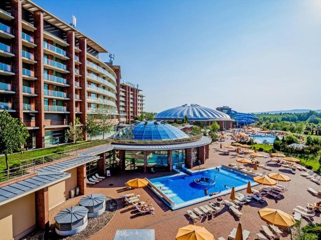 Aquaworld Resort Budapest — 10.6 km away from Hungaroring