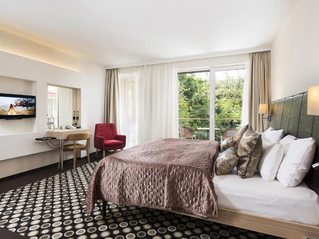 Bo33 Hotel Family & Suites — 800 m away from Budapest Keleti Station