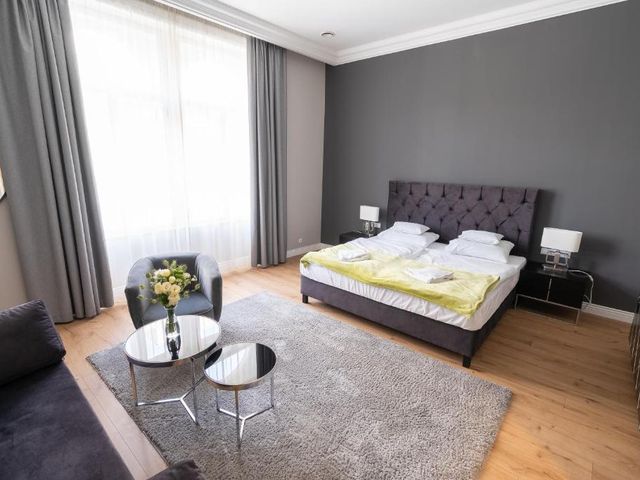 D50 Hotel — 1.4 km away from Puskas Arena