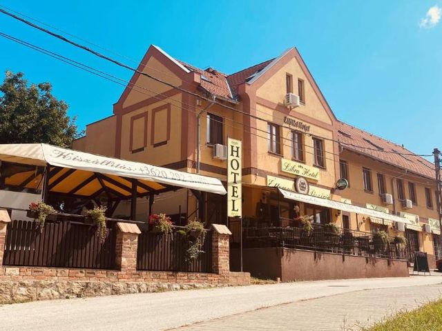 Libra Hotel — 8.5 km away from Hungaroring