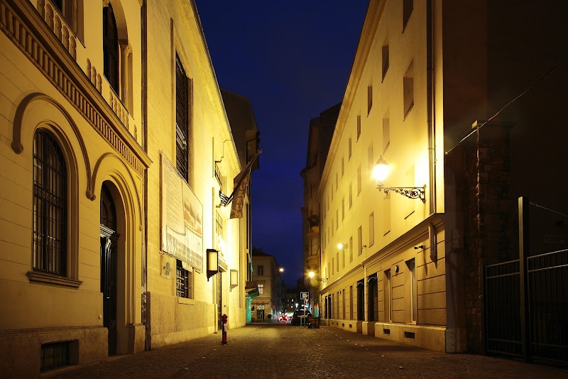 Maverick Lodges Budapest — Pest — VII District