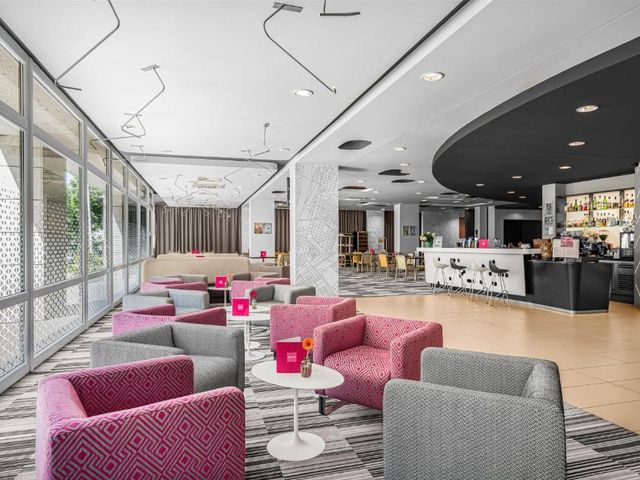 Park Inn By Radisson Budapest — 1.8 km away from Sziget Festival