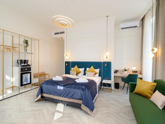 SOPHIA PALACE Hotel Budapest — 50 m away from Corvinus University