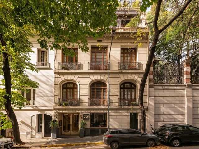 Hub Porteño — 600 m away from Buenos Aires Convention Centre