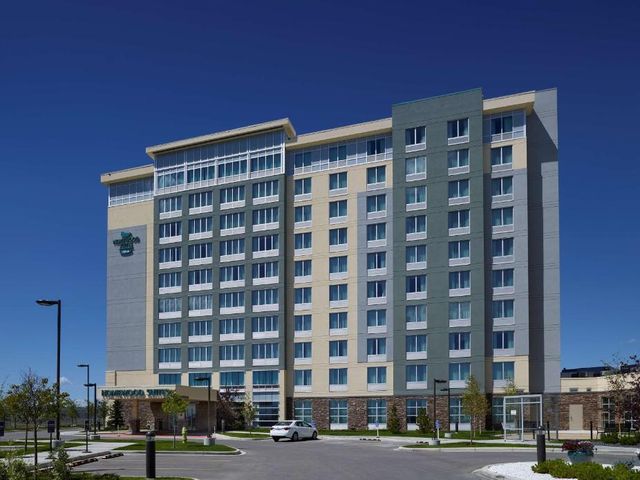 Homewood Suites Calgary Airport — 1.3 km from the airport