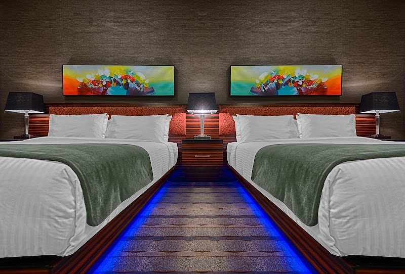 Hotel Clique Calgary Airport — Calgary Airport (YYC) / Northeast