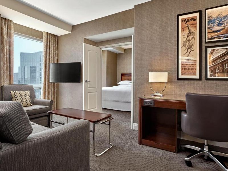 Sheraton Suites Calgary Eau Claire — Downtown Calgary