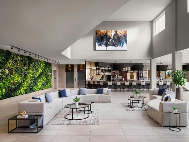 The Westin Calgary Airport — Northeast Calgary