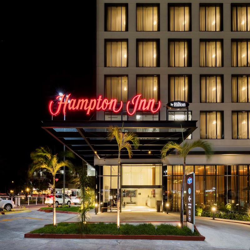 Hampton Inn & Suites Cancún — Downtown