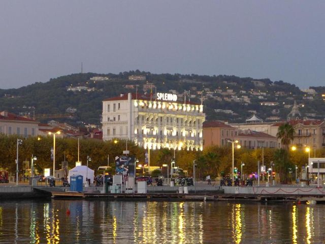 Hotel Splendid — 200 m away from MIPIM