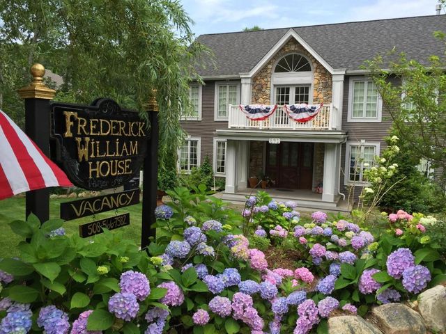 Frederick William House — 1.9 km away from Falmouth Woods Hole Cape Cod