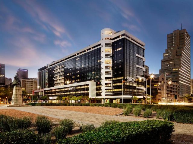 The Onyx Apartment Hotel by NEWMARK — 150 m away from Cape Town International Convention Centre