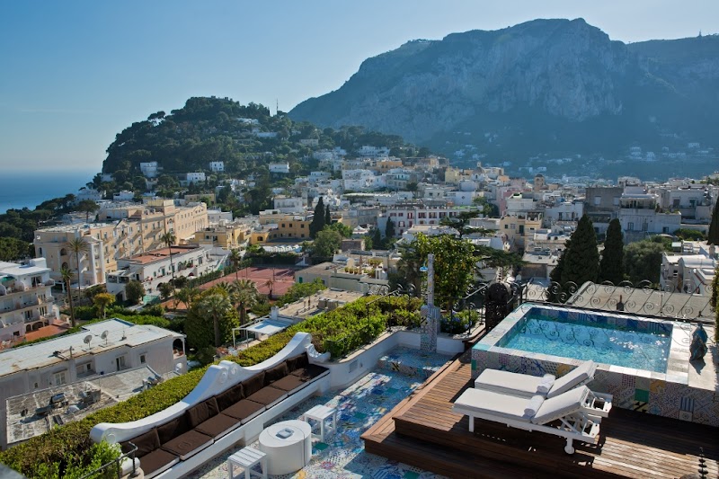 Capri Tiberio Palace — Capri Town