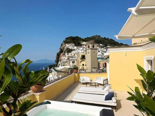 Palazzo M Capri — 350 m away from Gardens of Augustus Capri