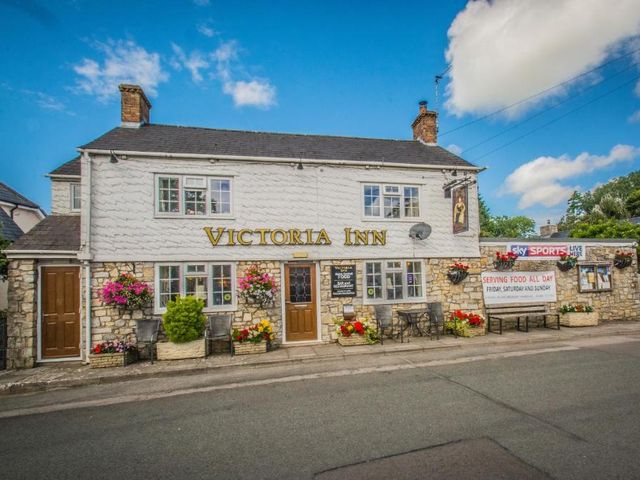 Victoria Inn — 10.4 km from the airport