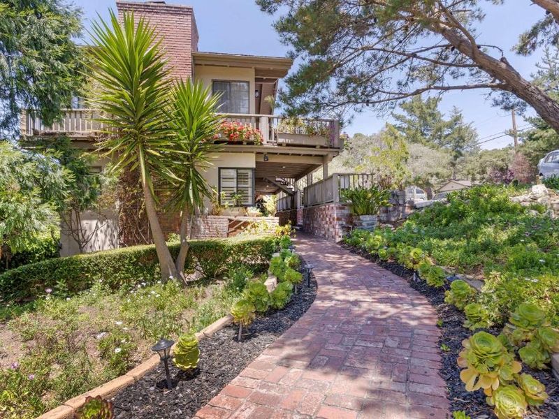 Comfort Inn Carmel By the Sea — Carmel